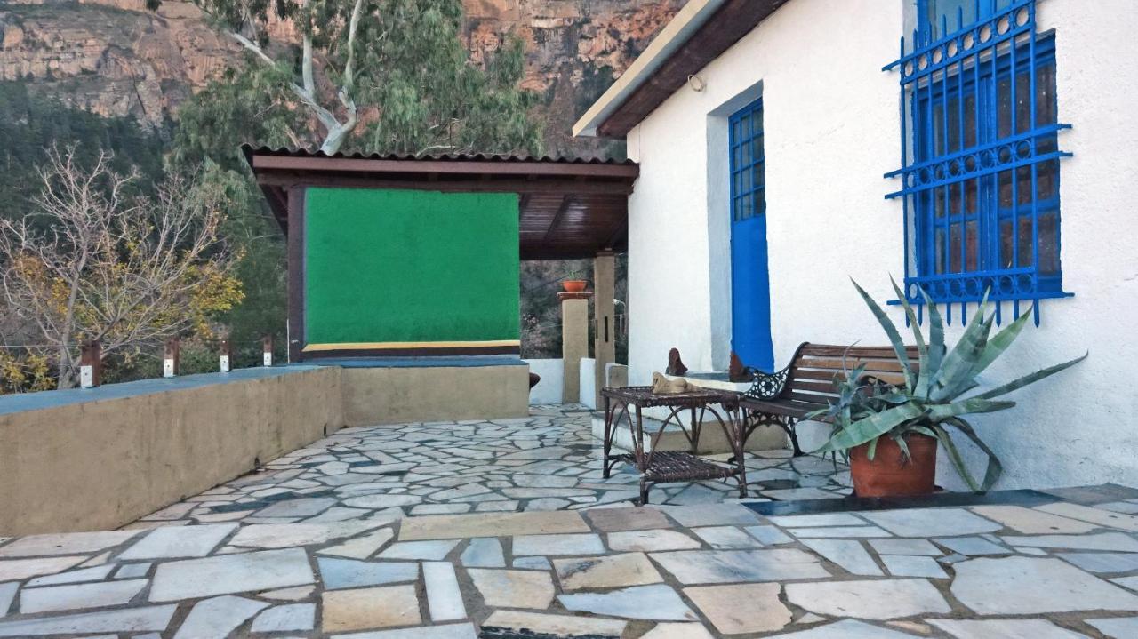 The Old Olive Mill House Villa Aegae ภายนอก รูปภาพ