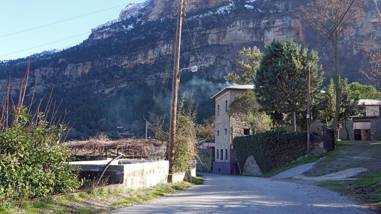 The Old Olive Mill House Villa Aegae ภายนอก รูปภาพ