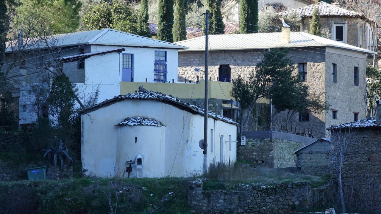 The Old Olive Mill House Villa Aegae ภายนอก รูปภาพ