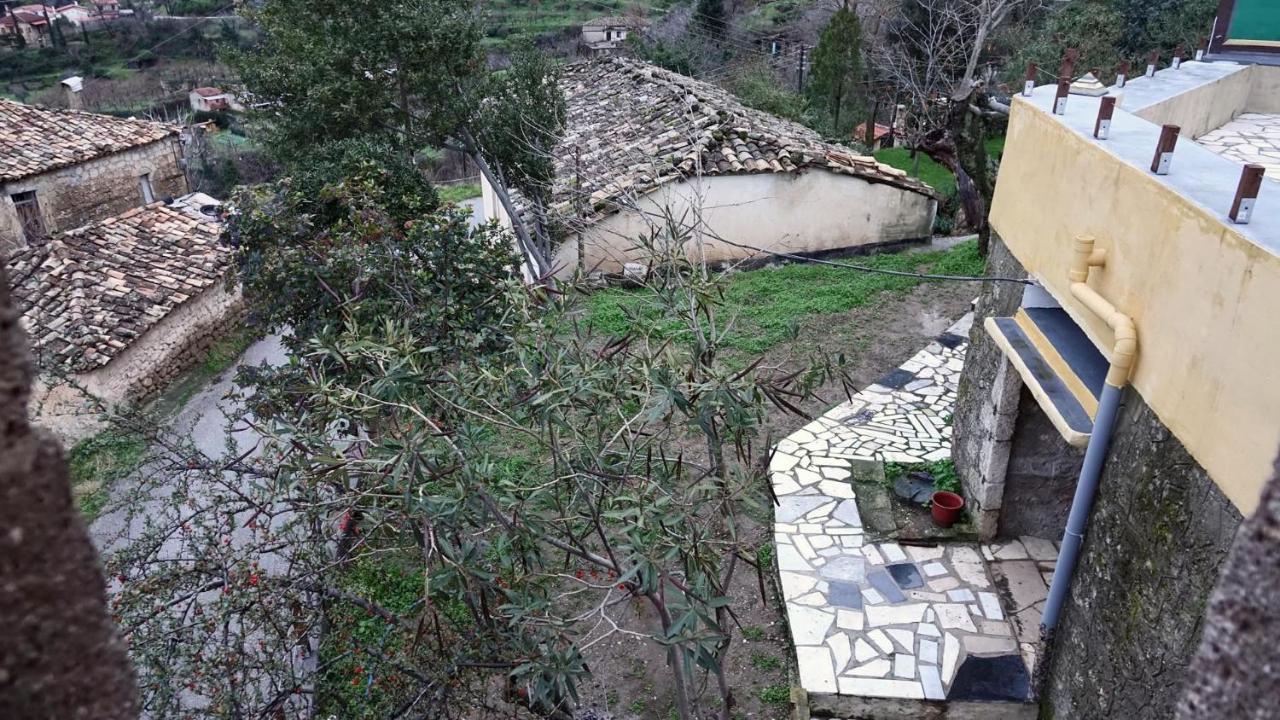 The Old Olive Mill House Villa Aegae ภายนอก รูปภาพ