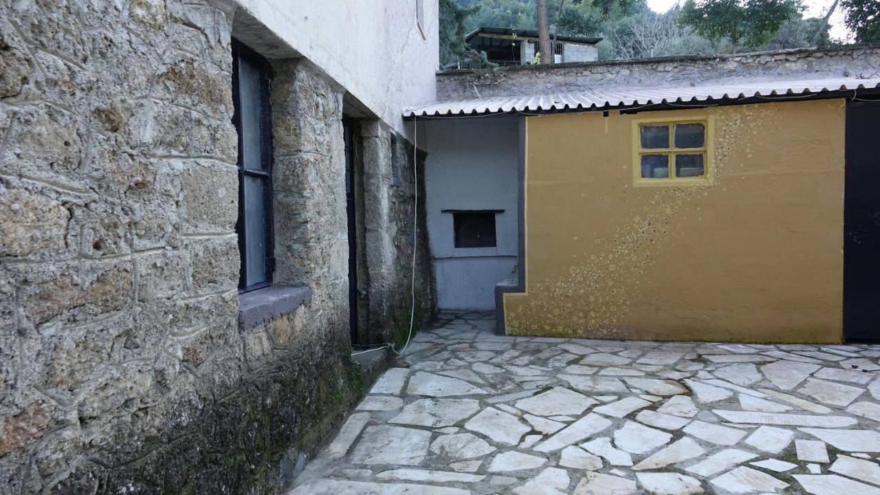 The Old Olive Mill House Villa Aegae ภายนอก รูปภาพ