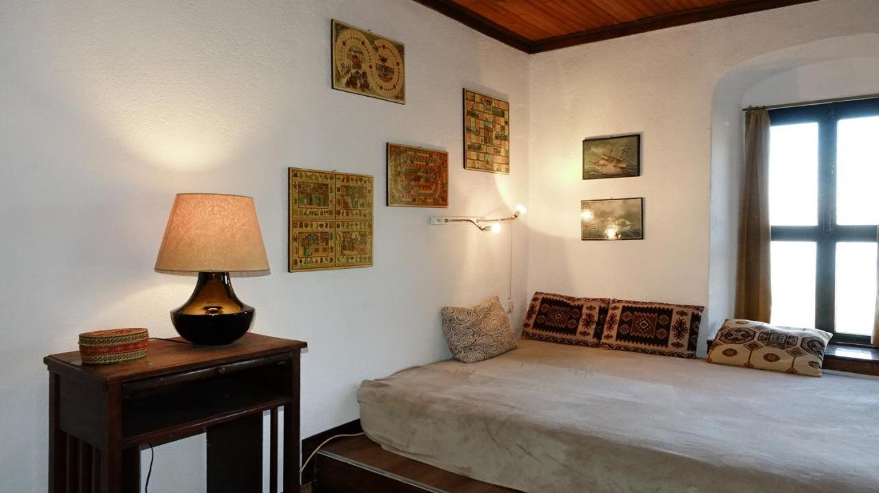 The Old Olive Mill House Villa Aegae ภายนอก รูปภาพ