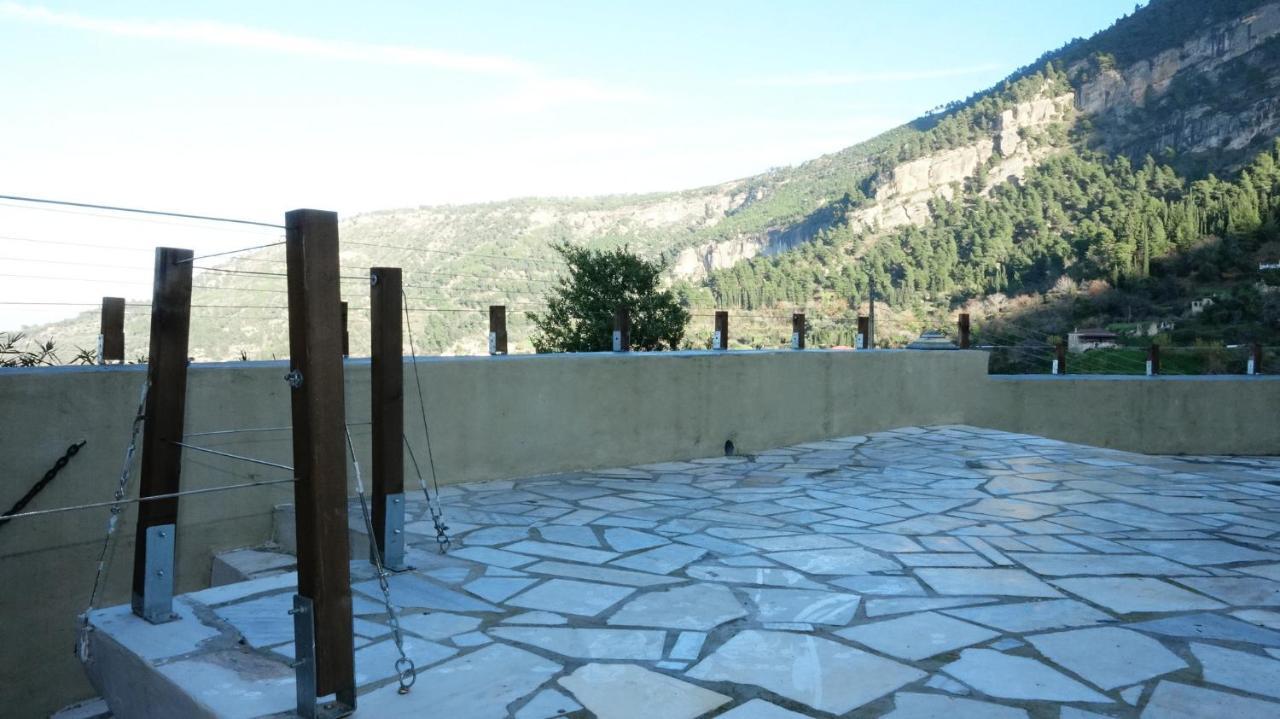 The Old Olive Mill House Villa Aegae ภายนอก รูปภาพ